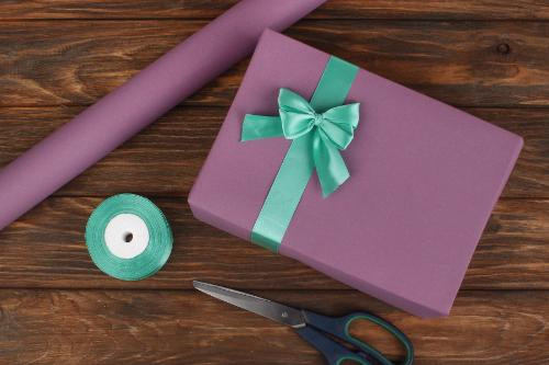 Папір пакувальний двосторонній тон Ожиновий (8м * 0.7м) в рулоні 255-3856